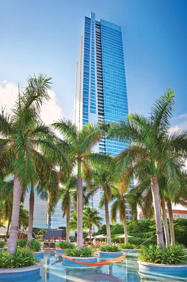 Four Seasons Hotel Miami - Luxury Private Residences Eksteriør billede