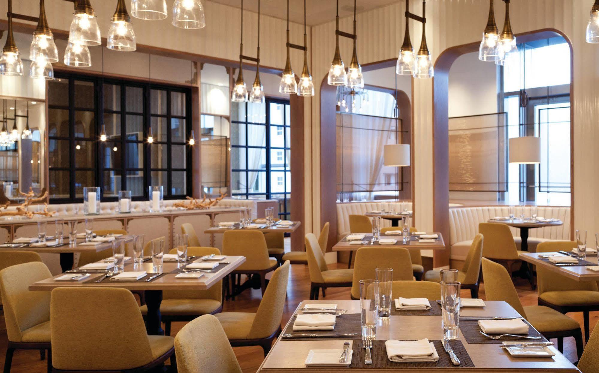 Four Seasons Hotel Miami - Luxury Private Residences Eksteriør billede